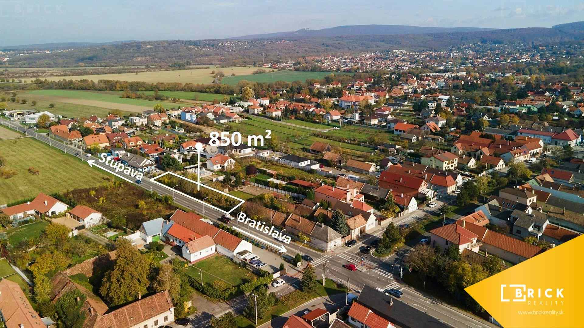 PREDAJ: stavebný pozemok, 850 m2, Bratislavská - Záhorská Bystrica