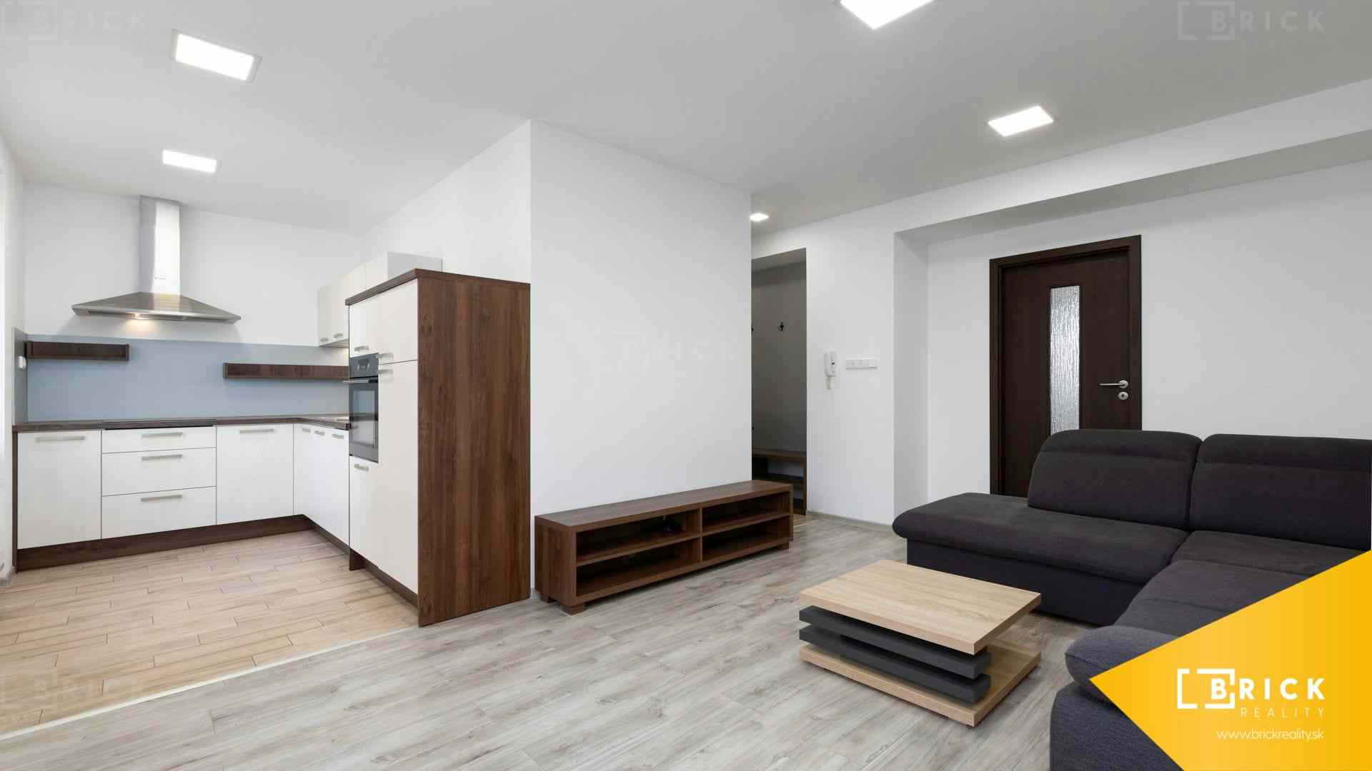 PRENÁJOM: 2 izbový tehlový byt, 53 m2, RUŽINOV - Štrkovecké jazero